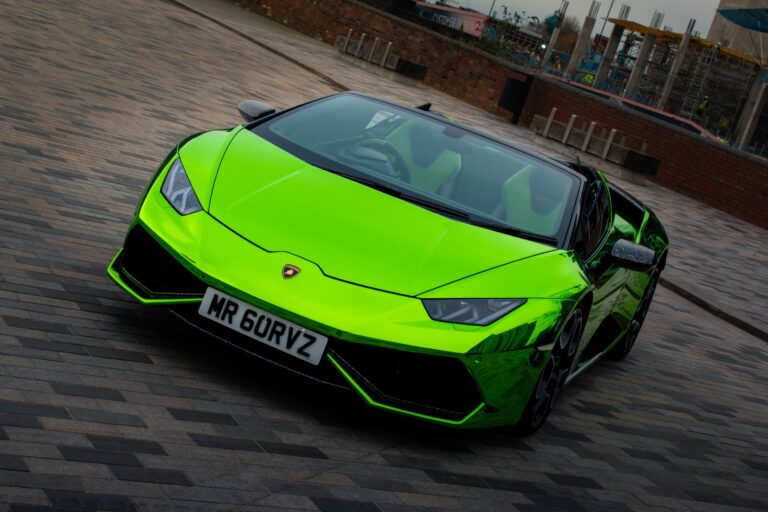 Super chrome lime green Lamborghini Huracan